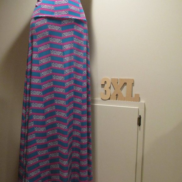 LuLaRoe Dresses & Skirts - NWT LuLaRoe Maxi skirt, 3XL, pink and blue patterned stripes